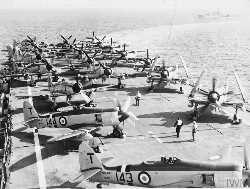 HMS-THESSeaFury.jpg.f009108e0f454ffccccdec794d2ec03f.jpg